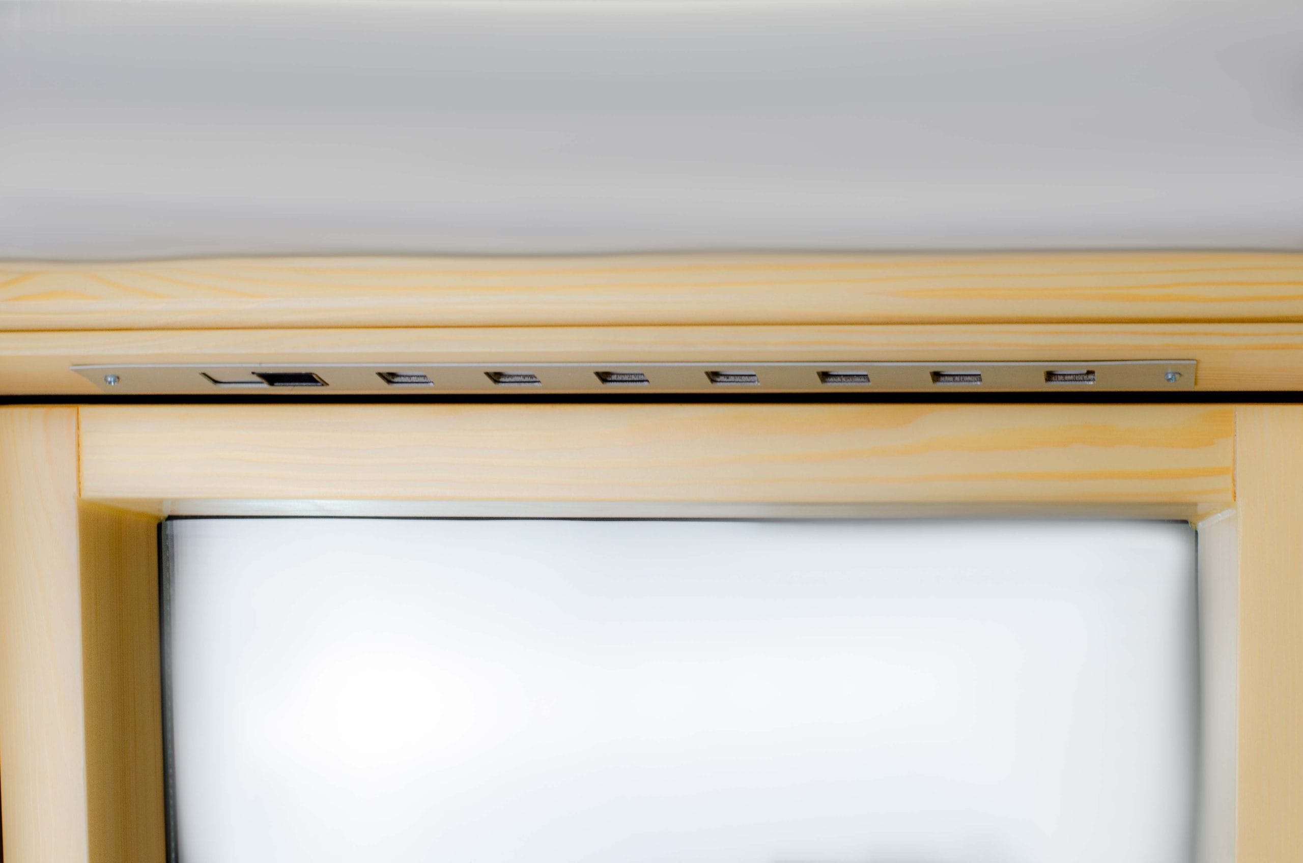 Мансардное окно FAKRO FTP-V (CH) / U5 (CH) / U5+ (CH) — изображение 4